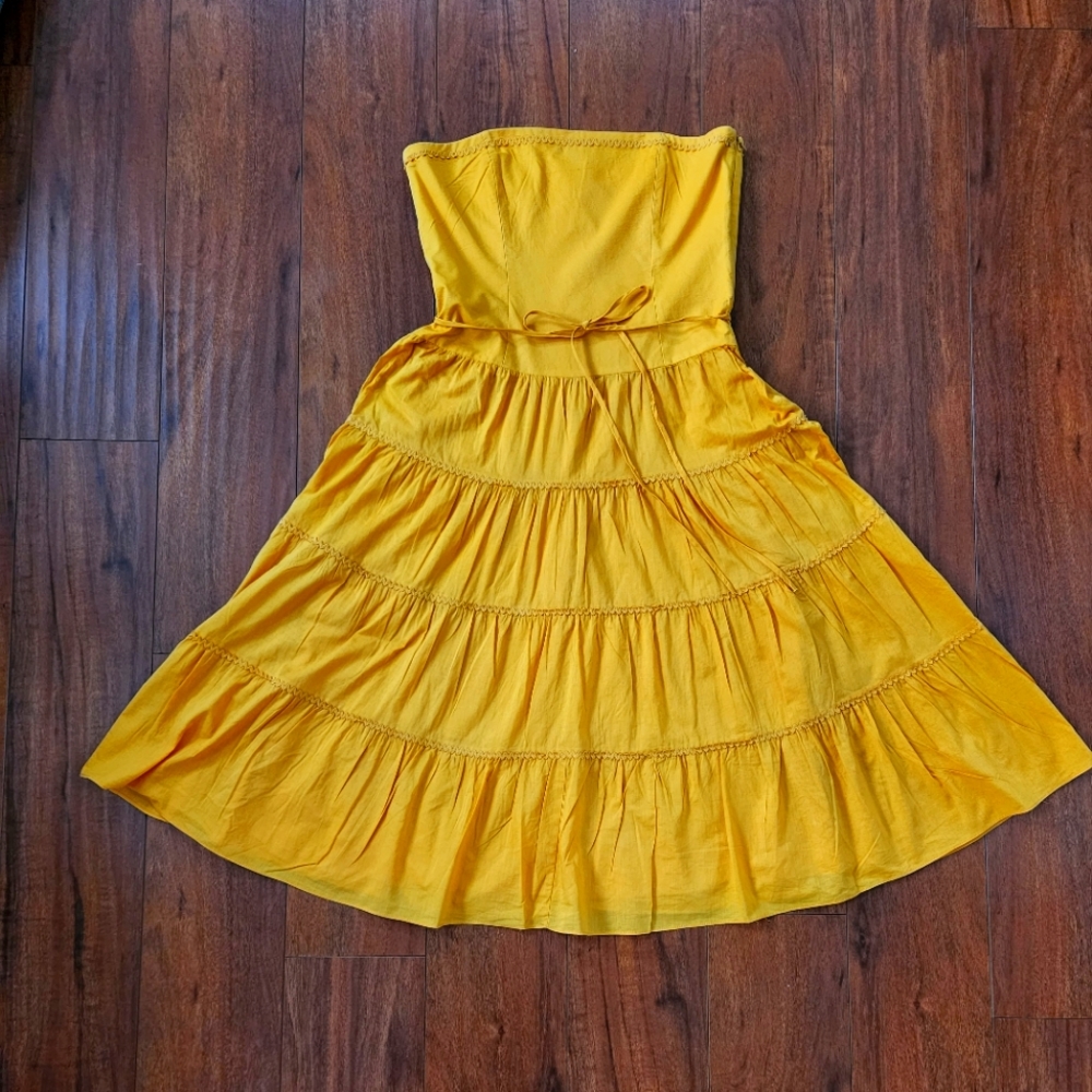 MARIGOLD LAUNDRY BY SHELLI SEGAL STRAPLESS DRESS RUFFLE LAYER LOOK